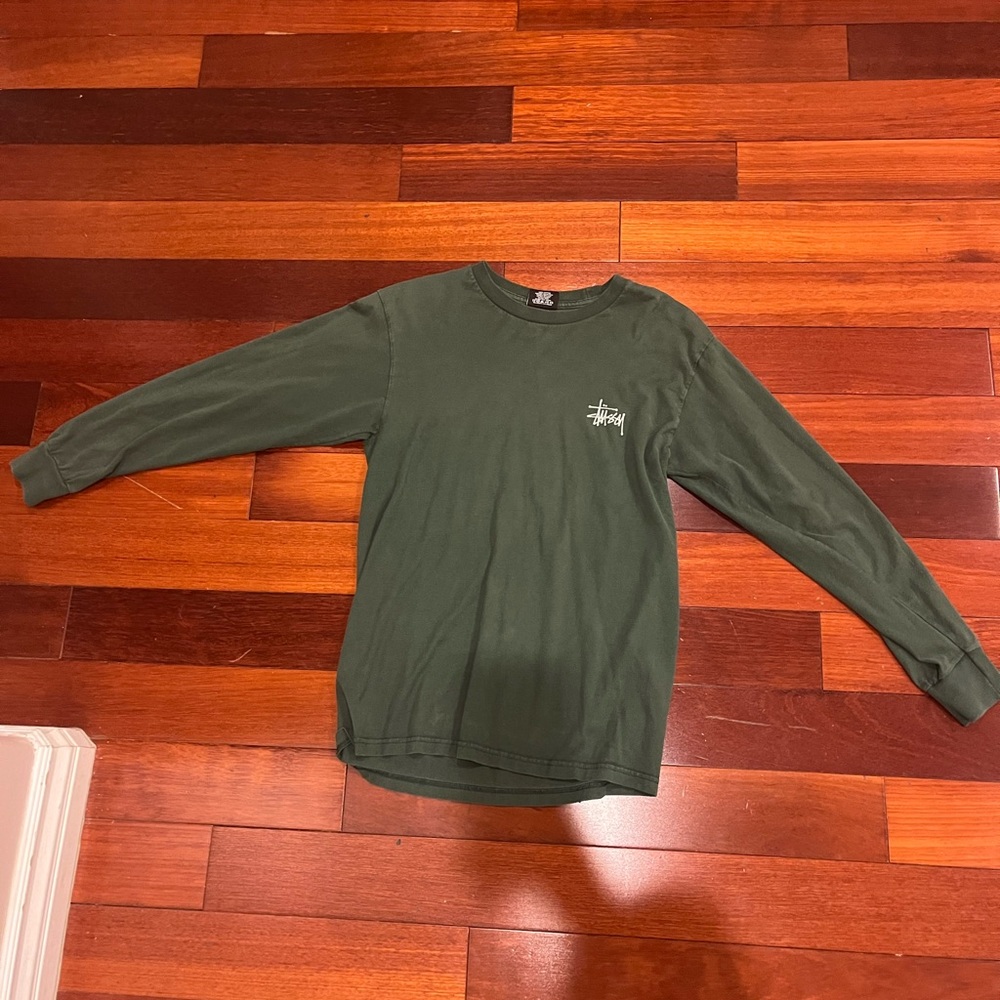 GREEN STUSSY LONG SLEEVE SIZE SMALL